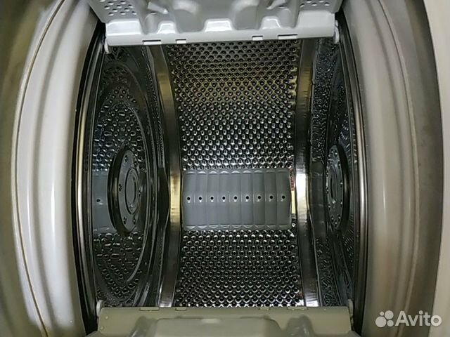 AEG с вертикальной загрузкой 6 кг 1200 об