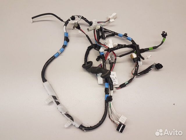 Проводка багажника Toyota RAV 4 IV 40 CA40 Проводка багажника Toyota RAV 4 IV 40 CA40