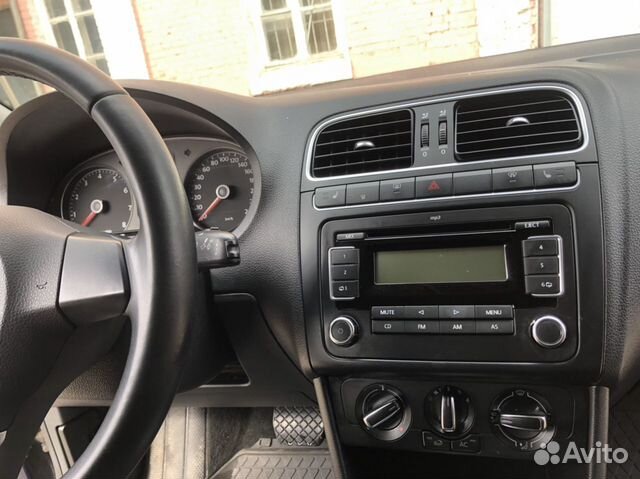 Volkswagen Polo 1.6 AT, 2012, 81 995 км