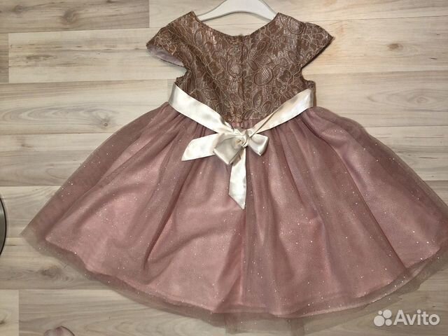 Платье нарядное для девочки Платье нарядное для девочки