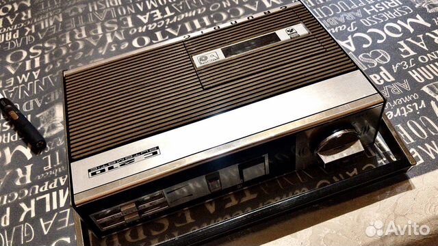 Grundig C-210 automatic магнитофон кассетный