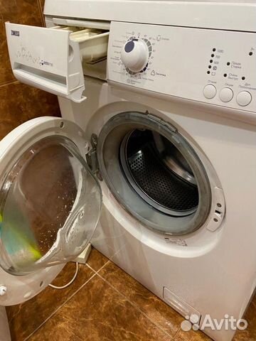 Стиральная машина Zanussi ZWS 6107