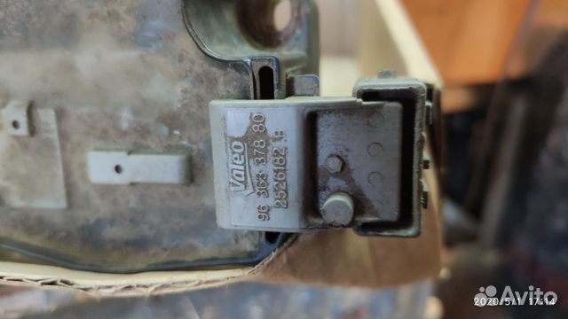 Катушка зажигания 2526182 Citroen C4