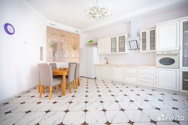 4-к квартира, 208 м², 5/8 эт. 4-к квартира, 208 м², 5/8 эт.
