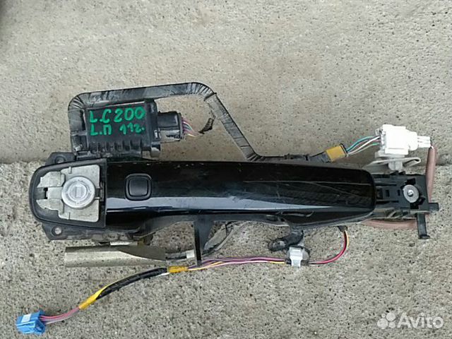 Ручка передняя левая Toyota Land Cruiser 200