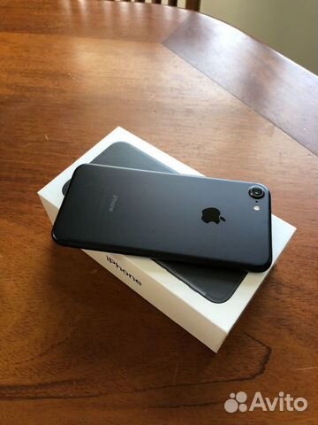 Телефон iPhone 7 128 + airpods Телефон iPhone 7 128 + airpods