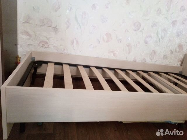 Кровать Кровать