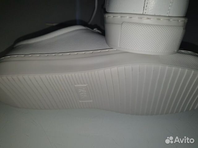 Кроссовки zara (новые кожа белые 42 р.)