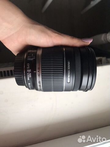 Объектив Canon EF-S 18-200 mm f/3.5-5.6 IS