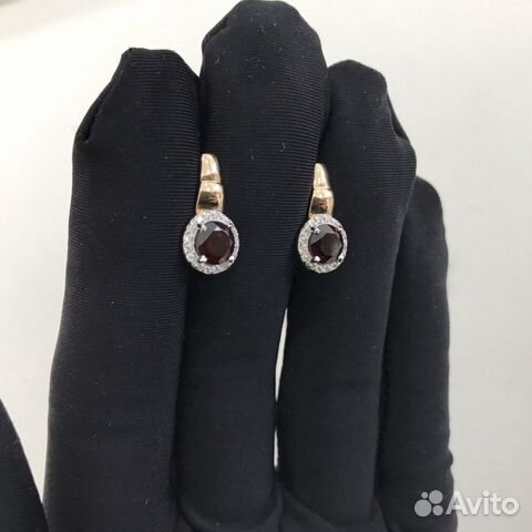 Серьги золотые с гранатом Серьги золотые с гранатом
