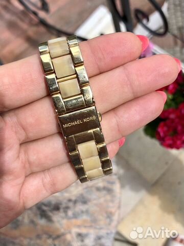 Продам женские Часы Michael Kors