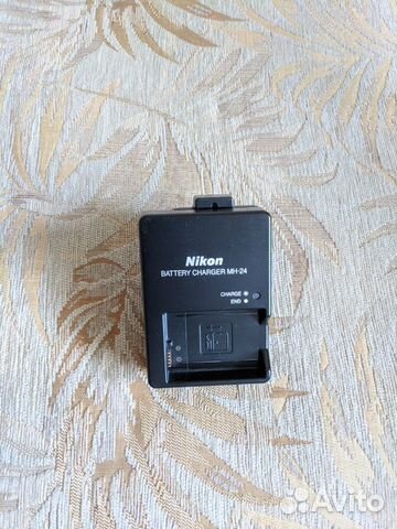 Продам зарядное устройство Nikon MH-24