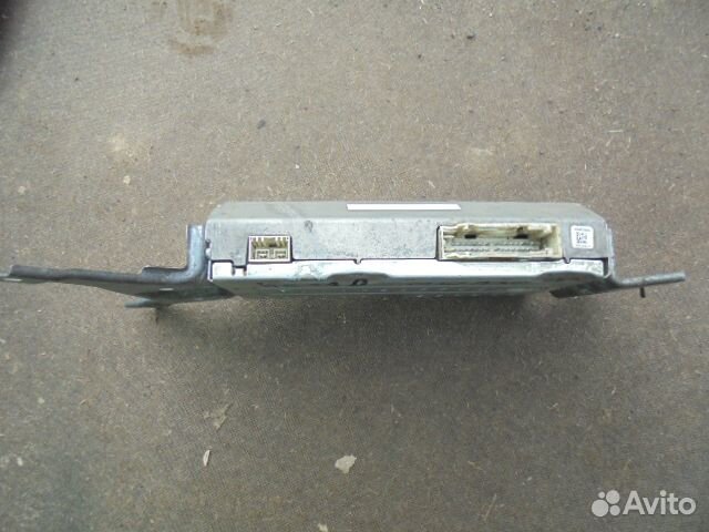 Музыкальный усилитель JBL Toyota Land Cruiser 200 Музыкальный усилитель JBL Toyota Land Cruiser 200