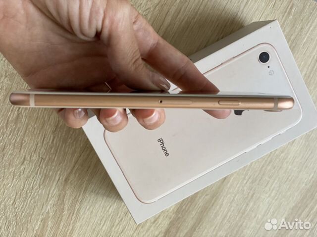 Телефон iPhone 8 gold 64gb Телефон iPhone 8 gold 64gb