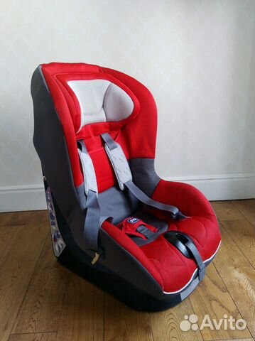 Детское автокресло Chicco 9-18 кг Isofix