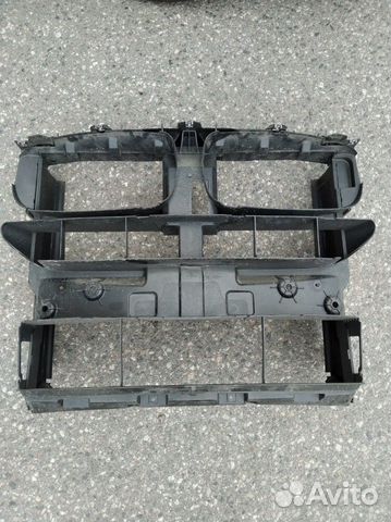 BMW X6 F16, X5 F15 воздуховод радиатора целый BMW X6 F16, X5 F15 воздуховод радиатора целый