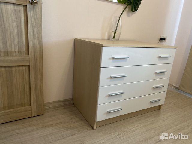 Комод белый / дуб морена Комод белый / дуб морена