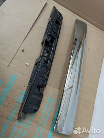 Накладка двери багажника Nissan Patrol Y62