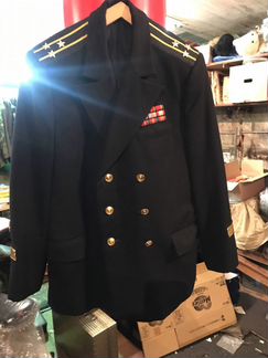 Китель капитана первого ранга