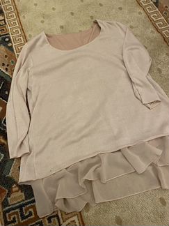 Розовая кофточка с оборкой