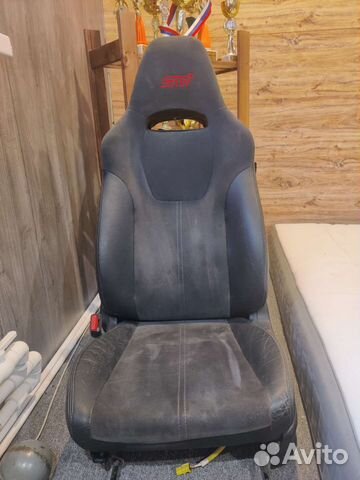 Сидение водителя STI GRB 2008