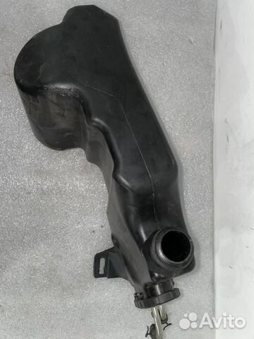 Бачок омывателя передний Mercedes-Benz C-Класс