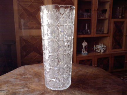 Хрустальная ваза