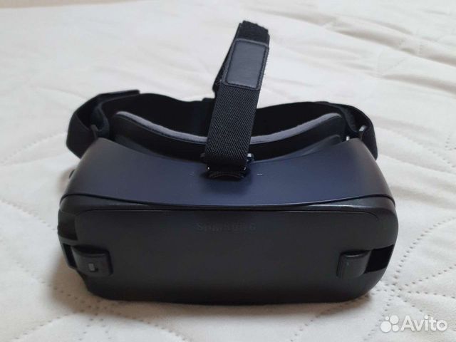 Очки виртуальной реальности Samsung Gear VR