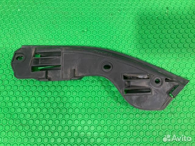 Кронштейн бампера задний левый Volkswagen Touareg