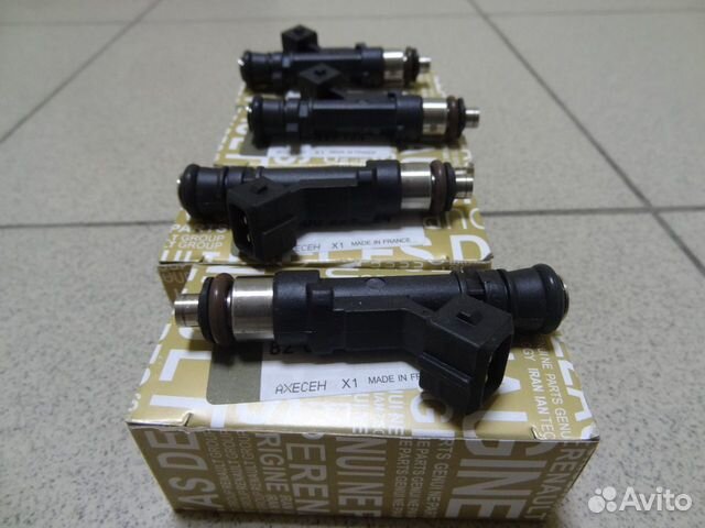 Форсунка топливная Logan Largus Clio Megane Kangoo