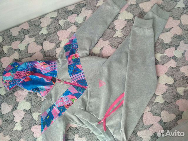 Костюм спортивный