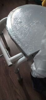 Кресло стул с санитарным оснащением