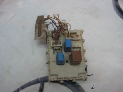 Блок предохранителей салонный Nissan Almera N16