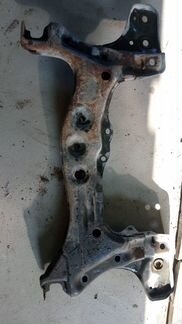 Подрамник с Поперечной Балкой Тойота Королла Е110