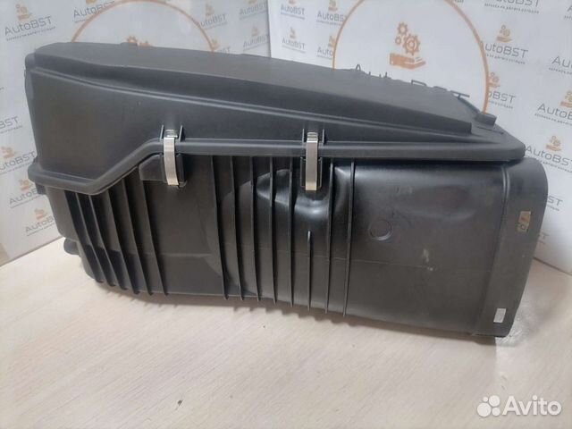 Корпус воздушного фильтра Mercedes W203