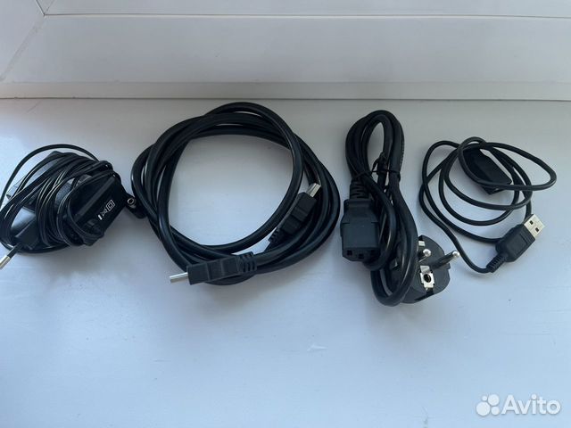 Зарядка, hdmi, сетевой кабель,удл USB