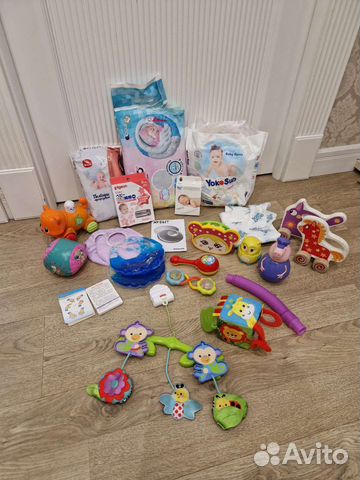 Вещи игрушки для малыша и мамы