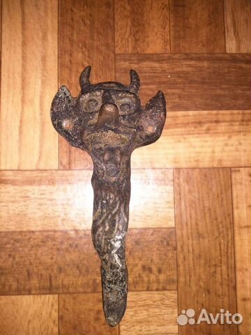 Дверная ручка чертик латунь