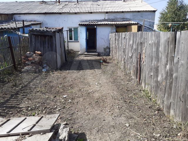 Дом 33,8 м² на участке 1 сот.