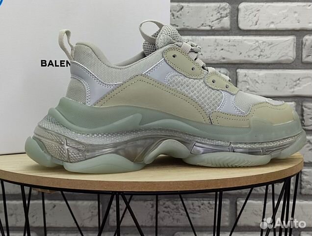 Кроссовки Balenciaga tripl s clear sole grey