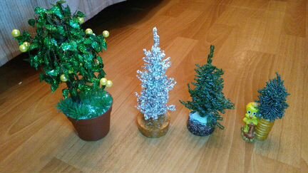 Деревья из бисера