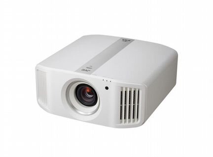Кинотеатральный 4K-проектор JVC DLA-N5 черн и белы