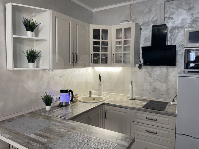 1-к. квартира, 40 м², 1/6 эт.