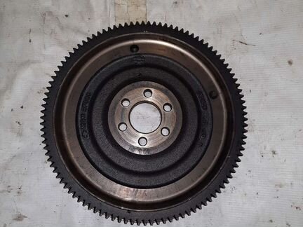 Маховик nissan primera p12