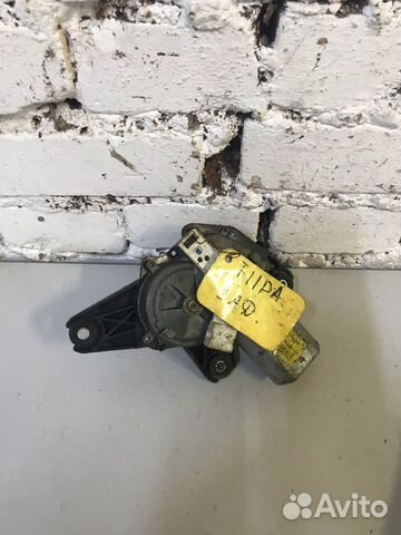 Моторчик стеклоочистителя Nissan Tiida C11