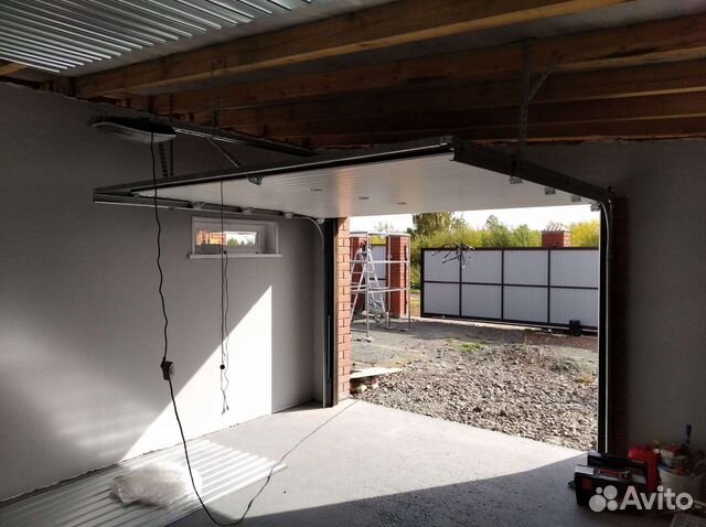 Монтаж Ремонт секционных, откатных ворот, аксессуа