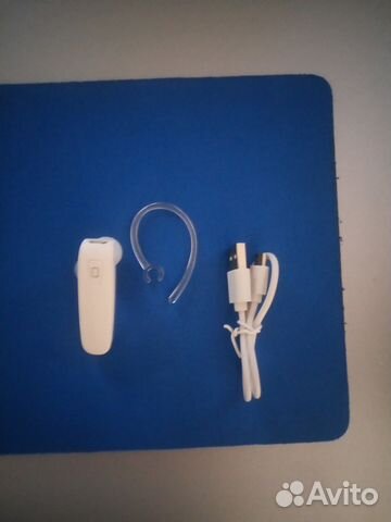 Гарнитура bluetooth