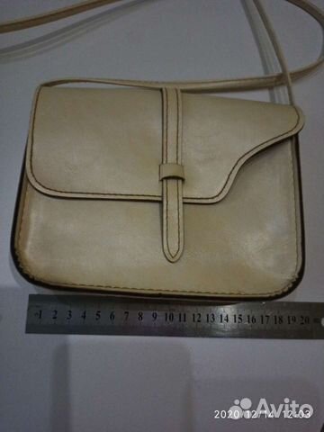 Маленькая сумочка через плечо