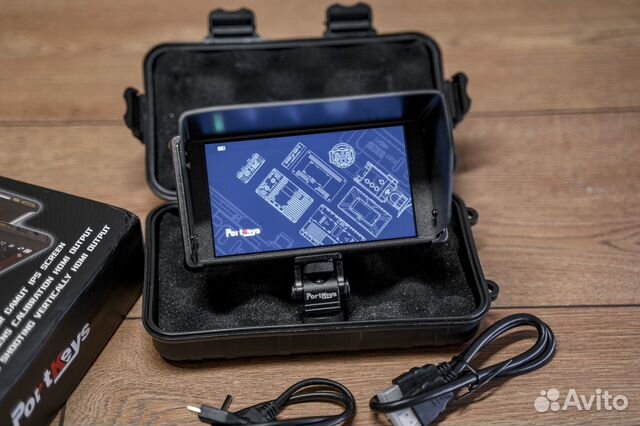 Накамерный монитор Portkeys PT6