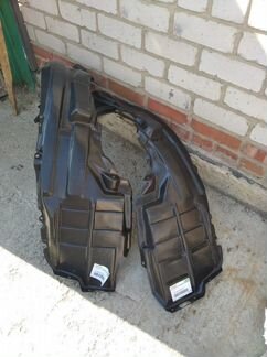 Подкрылок передний Mitsubishi Outlander XL LH/RH